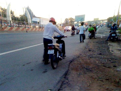Nạn rải đinh bùng phát trở lại ngay sau tết - Hình 2