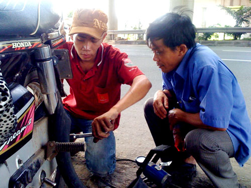 Nạn rải đinh bùng phát trở lại ngay sau tết - Hình 4