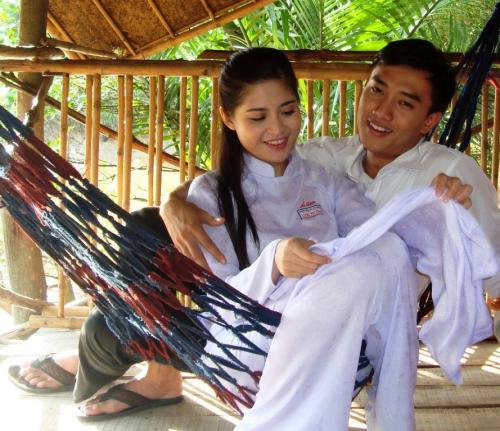 Hot girl Sam vướng Duyên đầu năm - Hình 5