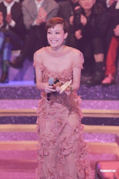 Lâm Phong đại thắng giải TVB 2011 - Hình 5