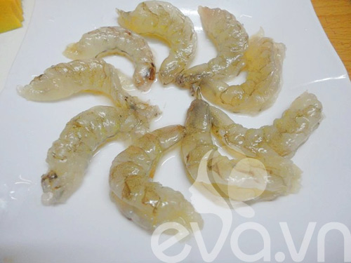[Chế biến] - Canh bí đỏ nấu tôm thịt - Hình 3