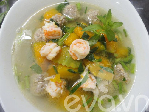 [Chế biến] - Canh bí đỏ nấu tôm thịt - Hình 9