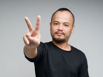 Những người đàn ông dũng cảm của showbiz Việt - Hình 1