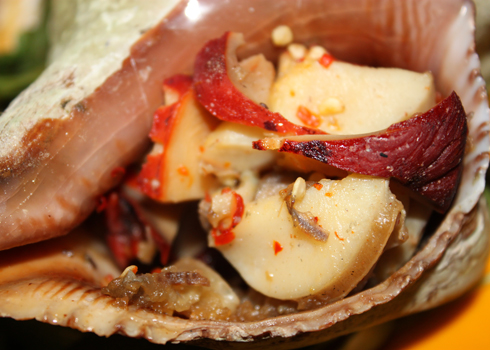 Đậm đà ốc đỏ nướng nước mắm - Ẩm thực - Việt Giải Trí