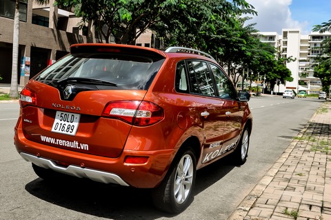 Koleos 2012 tại Việt Nam: Rào cản về giá - Hình 2