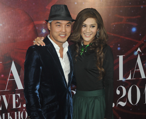 Lâm Chí Khanh xinh tươi trong ngày ra mắt công chúng - Hình 4