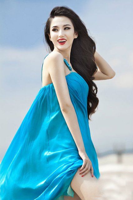 Mỹ nhân Hoa ngữ đua nhau khoe thân trong ảnh mới - Hình 7