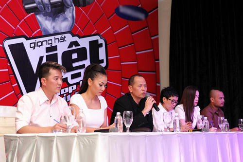 The Voice lộ rõ bản chất đầu voi đuôi chuột - Hình 2
