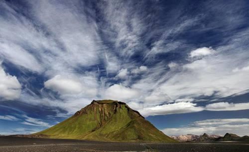 Vẻ đẹp ngoạn mục của vùng núi lửa ở Iceland - Hình 8