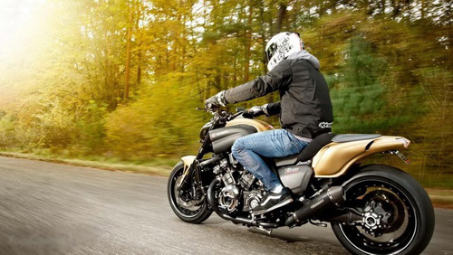 Xe &'cơ bắp' Yamaha V-MAX độ ấn tượng - Hình 11