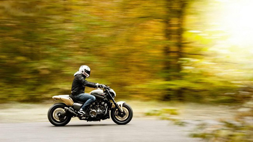 Xe &'cơ bắp' Yamaha V-MAX độ ấn tượng - Hình 12