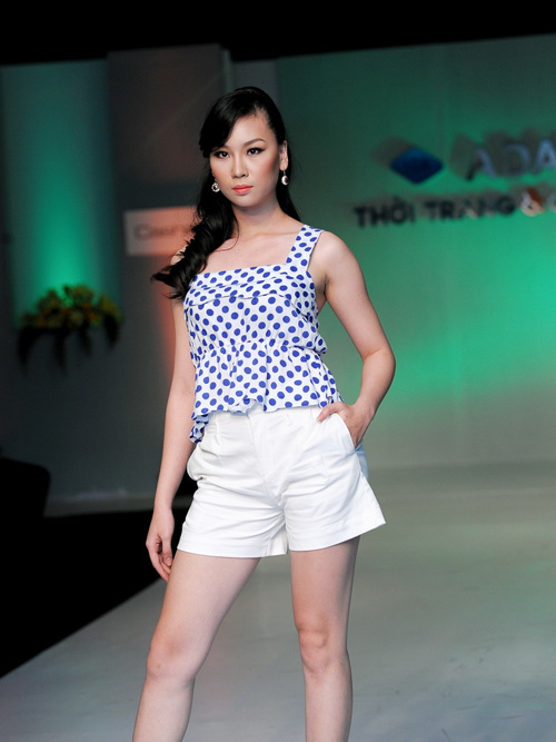Năng động với trang phục xuân hè - Hình 13