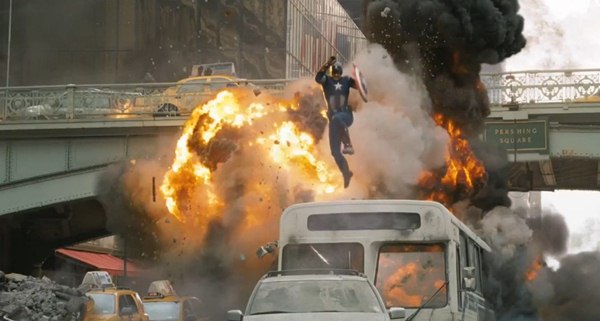 The Avengers: Khi các anh hùng đã hết... chí chóe! - Hình 4