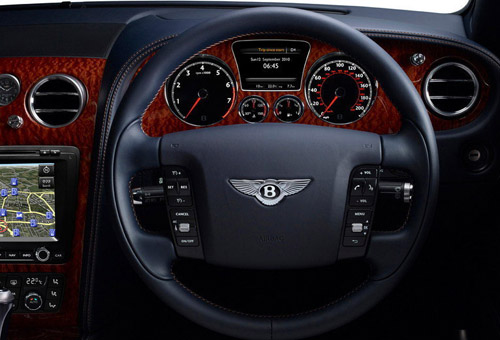 Khám phá xế Bentley giá chục tỉ đồng của bầu Kiên - Hình 6