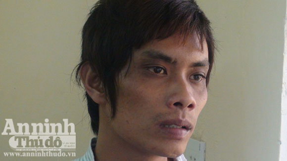 Quảng Bình: Dùng ớt bột để cướp giật dây chuyền vàng trên phố - Hình 2