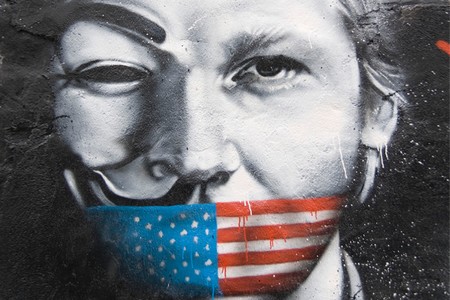WikiLeaks bắt tay Anonymous để phát tán tài liệu bí mật - Hình 1
