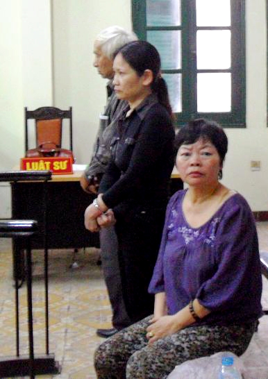 Cựu nhân viên hộ lý BV Phụ sản kiêm mẹ mìn - Hình 1