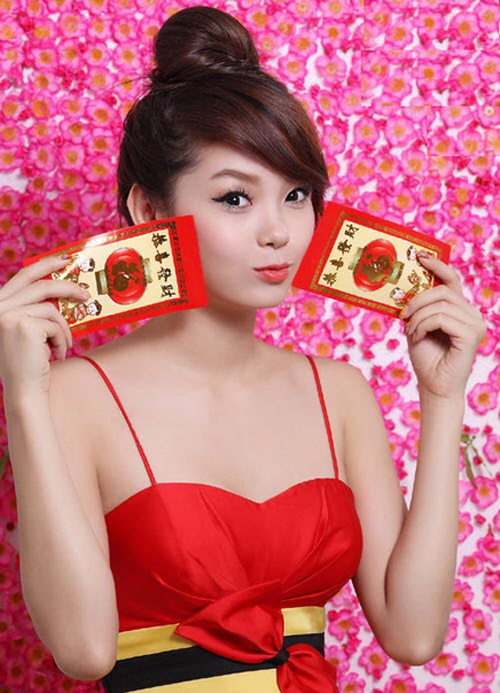 Minh Hằng nghiện tóc búi - Hình 4