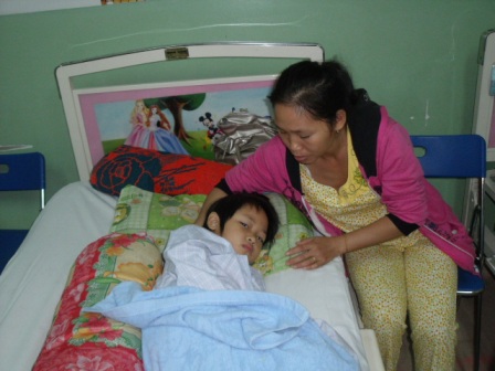 Nguy hiểm bệnh bạch cầu cấp ở trẻ - Hình 1