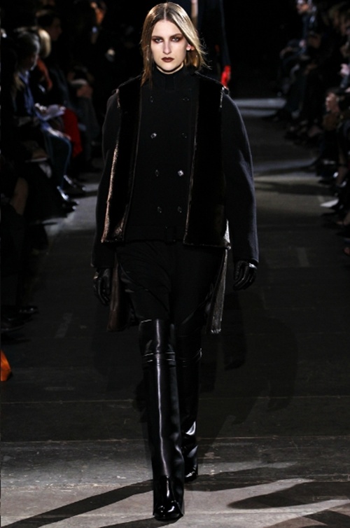 Phối đồ da sành điệu như Givenchy - Hình 36
