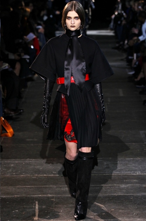 Phối đồ da sành điệu như Givenchy - Hình 21