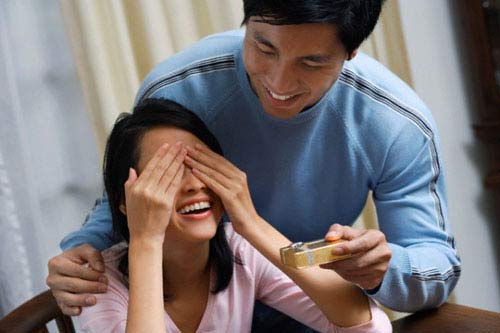 Tặng vợ hoa... lơ - Hình 2
