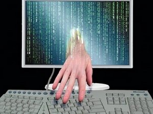 Tin tặc đánh cắp 700 nghìn USD trong vụ tấn công vào Stratfor - Hình 2