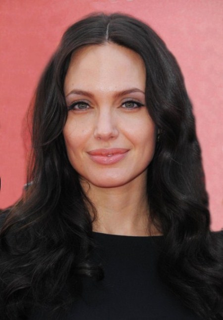 Angelina Jolie's hairstyle through the ages - Picture 13