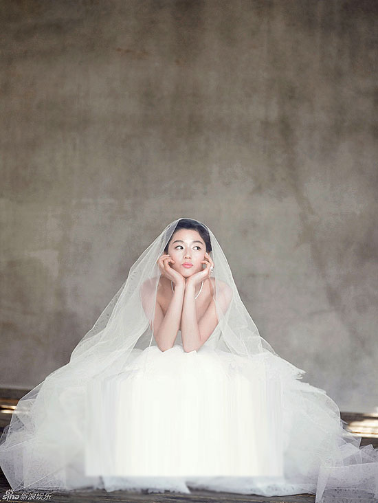 Jeon Ji Hyun lần đầu hé lộ ảnh cưới - Hình 2