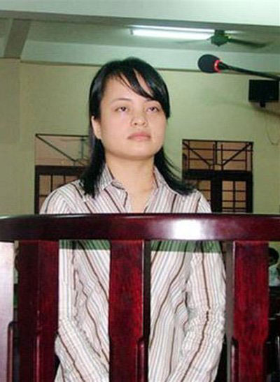 Những sao trong showbiz Việt từng đứng trước vành móng ngựa - Hình 6
