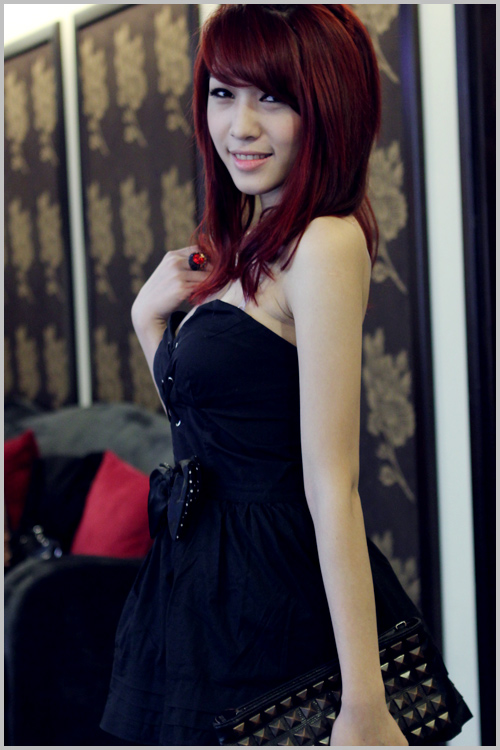 Hồ Hoài Anh sánh đôi cùng hot girl Emily - Hình 7