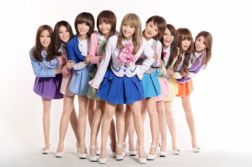 Làng nhạc Á bị ném đá kịch liệt vì đạo, nhái K-Pop - Hình 1