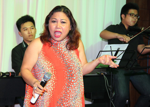 Phi Thanh Vân mặc khiêu khích - Hình 5