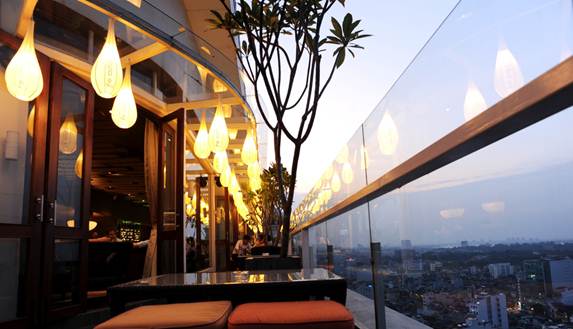 The Rooftop: Địa điểm lý tưởng cho bữa trưa công sở - Hình 3