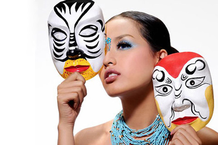 Triển lãm sắp đặt mặt nạ tuồng nhiều nhất Việt Nam - Hình 4