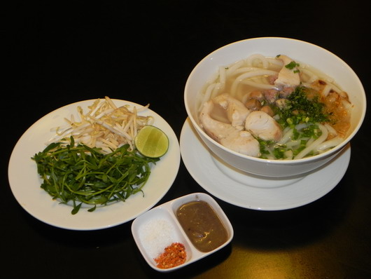 8 loại bánh canh hấp dẫn của Sài Gòn - Hình 2