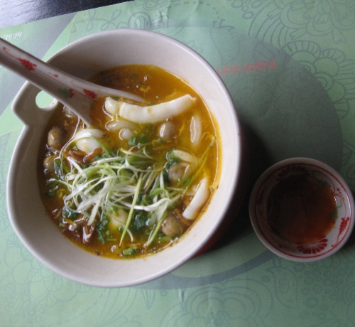 8 loại bánh canh hấp dẫn của Sài Gòn - Hình 1