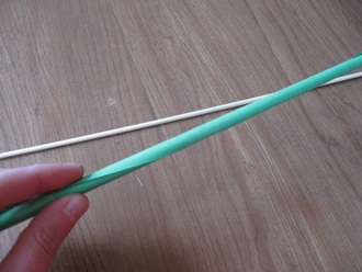 Bé tự làm hoa loa kèn giấy dễ dàng - Hình 3