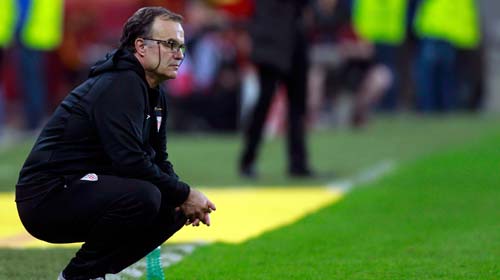Bielsa bó tay trước học trò - Hình 1