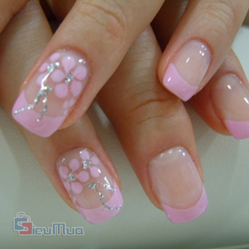 Combo 4 bộ gồm 120 hình dán móng tay nghệ thuật cao cấp nail 3D giá chỉ có 49.000đ, nhiều màu sắc và hình dáng ngộ nghĩnh, đáng yêu. - Hình 3
