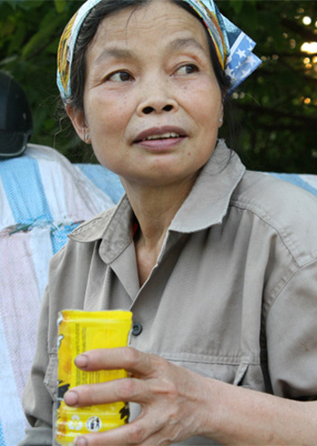 Khu ổ chuột giữa lòng Hà Nội - Hình 9