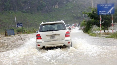 Kinh nghiệm lội nước cho xế hộp - Hình 3