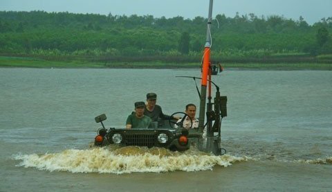 Kinh nghiệm lội nước cho xế hộp - Hình 4