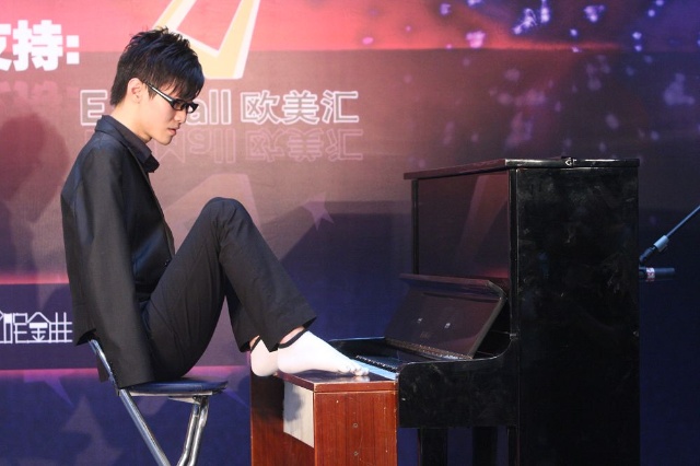 Chinas got talent: Thực lực hay thủ đoạn? - Hình 5