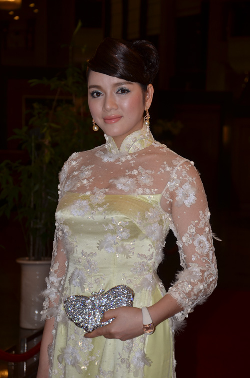 Ai nổi nhất showbiz hiện giờ? - Hình 6
