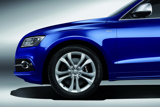 Audi SQ5 TDI - Mạnh mẽ và tiết kiệm nhiên liệu hơn - Hình 5