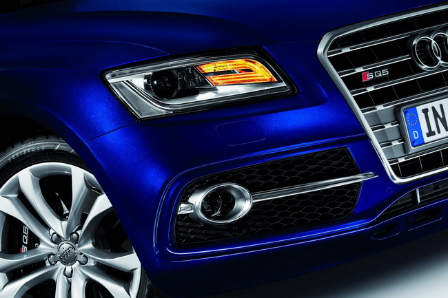 Audi SQ5 TDI - Mạnh mẽ và tiết kiệm nhiên liệu hơn - Hình 6