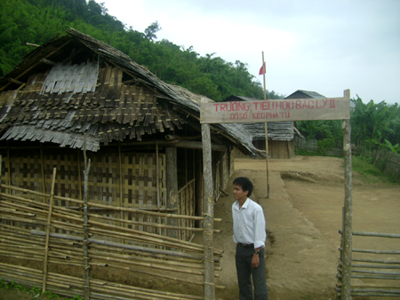 Đến trường trong tiếng mõ trâu - Hình 1