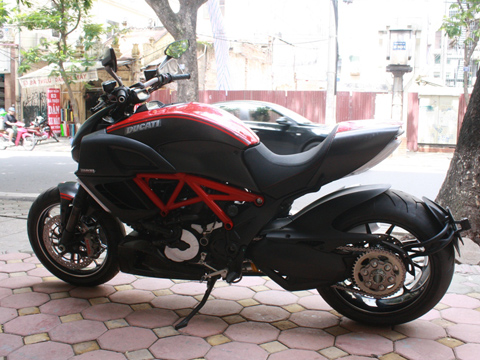Ducati Diavel Thái Lan có giá 667 triệu đồng - Hình 2