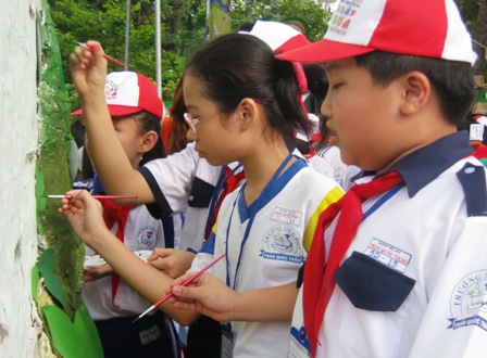 Ép trẻ học ngày hè - Hình 2